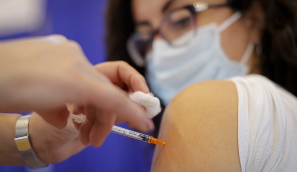 Austrija uvela obavezno cijepljenje. Ovo su kazne za one koji odbiju