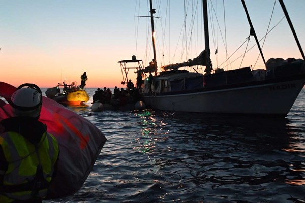 Potonuo brod s migrantima kod Tunisa, nestalo 76 ljudi