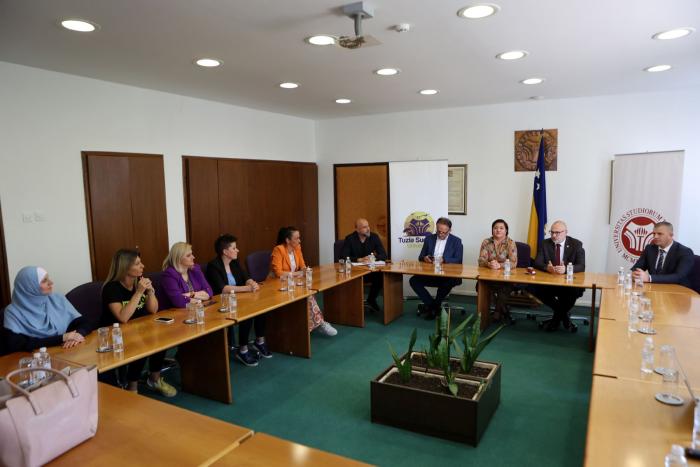 Tuzlarije