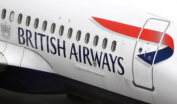 Brojni letovi u londonskoj zračnoj luci kasnili i bili otkazani