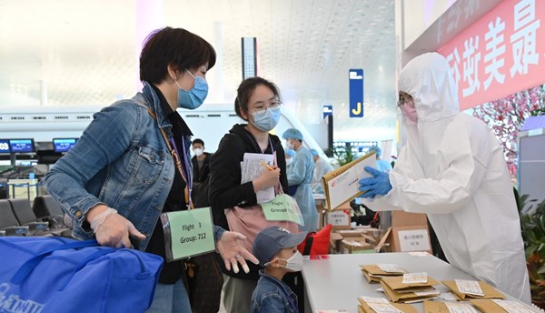 Hong Kong je kontrolirao koronavirus, a onda se opustio. Broj slučajeva je porastao