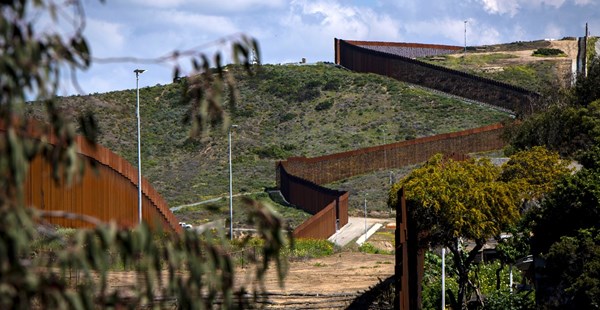 Meksikanci zbog virusa žele zatvaranje granice sa SAD-om