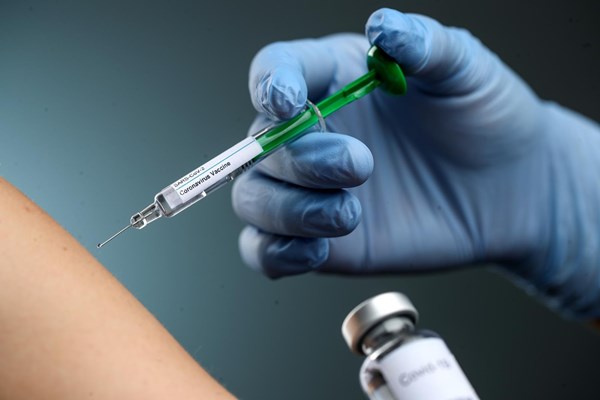Studija: Politika i lažne vijesti prijete cijepljenju širom svijeta