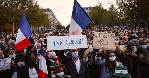 Nakon ubojstva učitelja Francuska najavila iskorjenjivanje islamskog ekstremizma