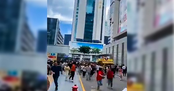 VIDEO Jedan od najviših kineskih nebodera počeo se ljuljati. Nitko ne zna zašto
