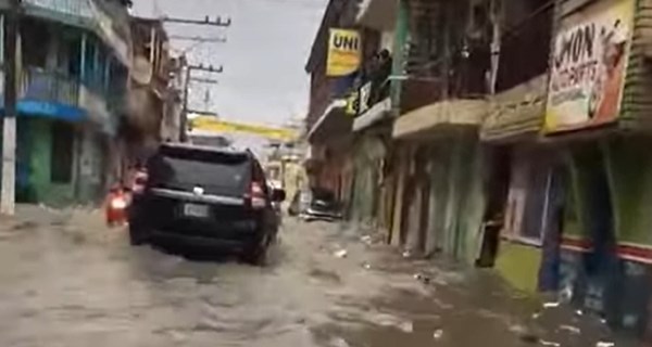 Na Haitiju poplavljeno na tisuće domova