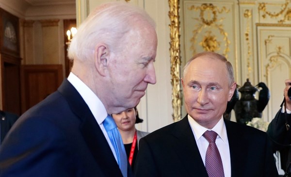 Kremlj: Rusija i SAD moraju razgovarati, to je važno za svijet. Iako Biden vrijeđa
