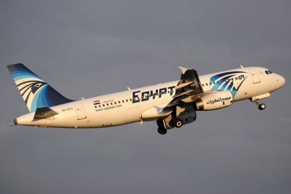 U srušenom avionu EgyptAira izbio požar?